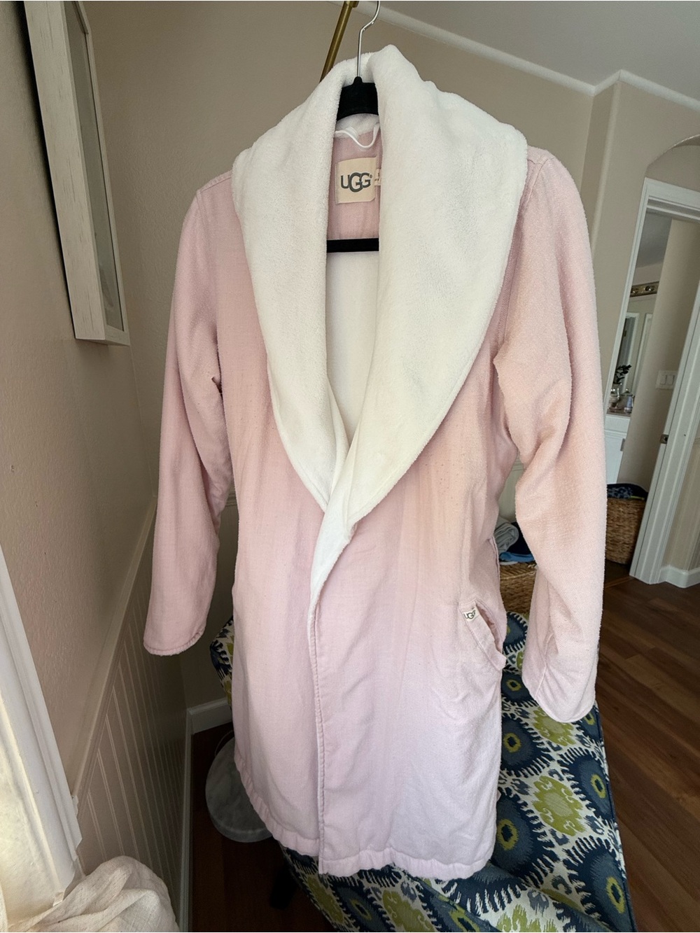 UGG Women’s Fleece Pink Plush Robe size S
